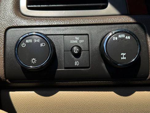 Used 2012 GMC Yukon SLT w/ SLT-2 Equipment Package AWD/4WD image 27