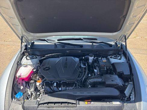 Used 2025 Hyundai Sonata SEL FWD image 32