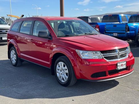 Used 2015 Dodge Journey American Value Package w/ Flexible Seating Group FWD image 9