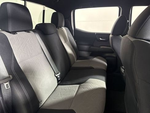 Used 2021 Toyota Tacoma TRD Off-Road image 14