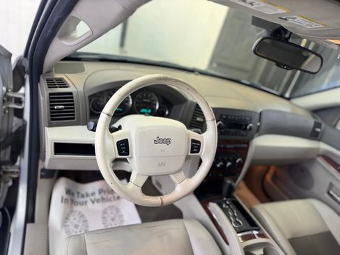 Used 2007 Jeep Grand Cherokee Limited image 31
