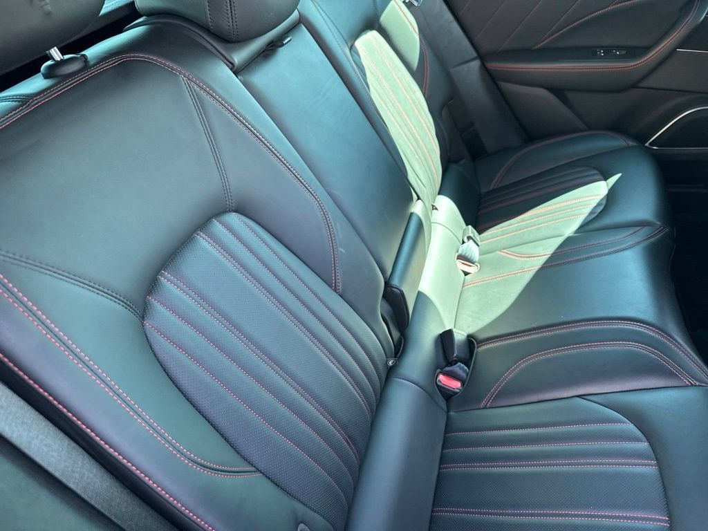 Used 2022 Maserati Levante Modena AWD/4WD image 10