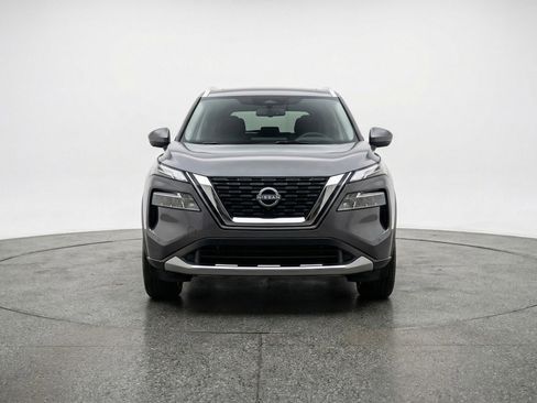 Used 2025 Nissan Rogue SV FWD image 2