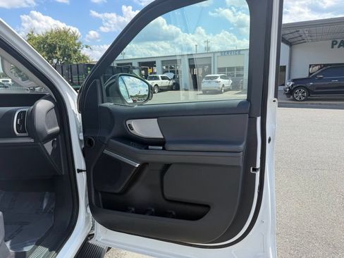 Used 2025 Ford Expedition Max Active AWD/4WD image 33