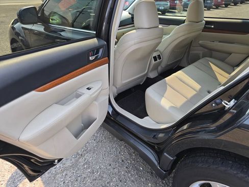 Used 2014 Subaru Outback 2.5i Limited AWD/4WD image 19