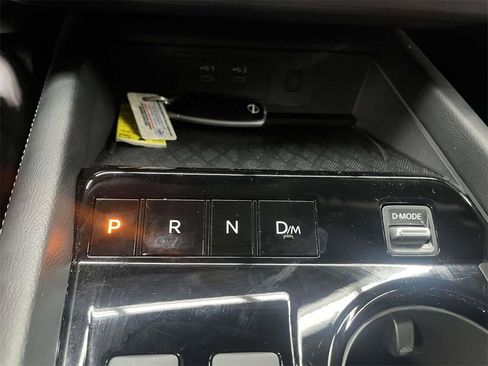 Certified 2025 Nissan Murano SV image 19