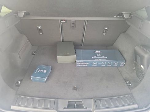 Used 2025 Land Rover Range Rover Evoque S image 12