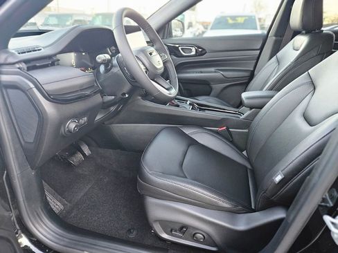 New 2026 Jeep Compass Limited w/ Sun, Sound & Navigation Group image 14