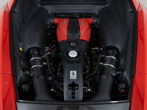 Used 2022 Ferrari F8 Tributo image 19