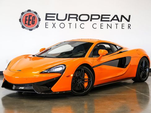 Used 2016 McLaren 570S Coupe RWD image 6