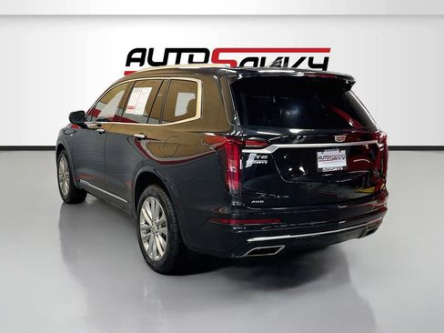 Used 2024 Cadillac XT6 Premium Luxury w/ Technology Package AWD/4WD image 5