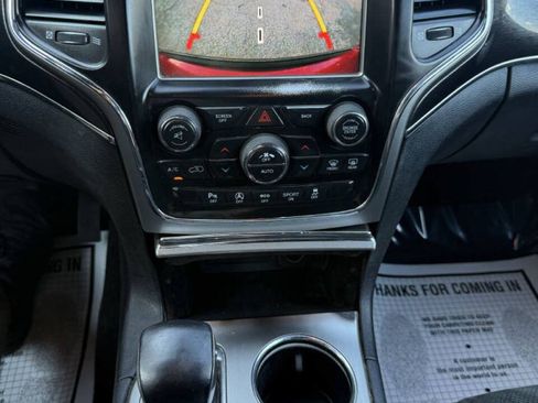 Used 2017 Jeep Grand Cherokee Trailhawk AWD/4WD image 18