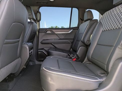 New 2026 GMC Acadia Denali w/ Super Cruise Package image 17