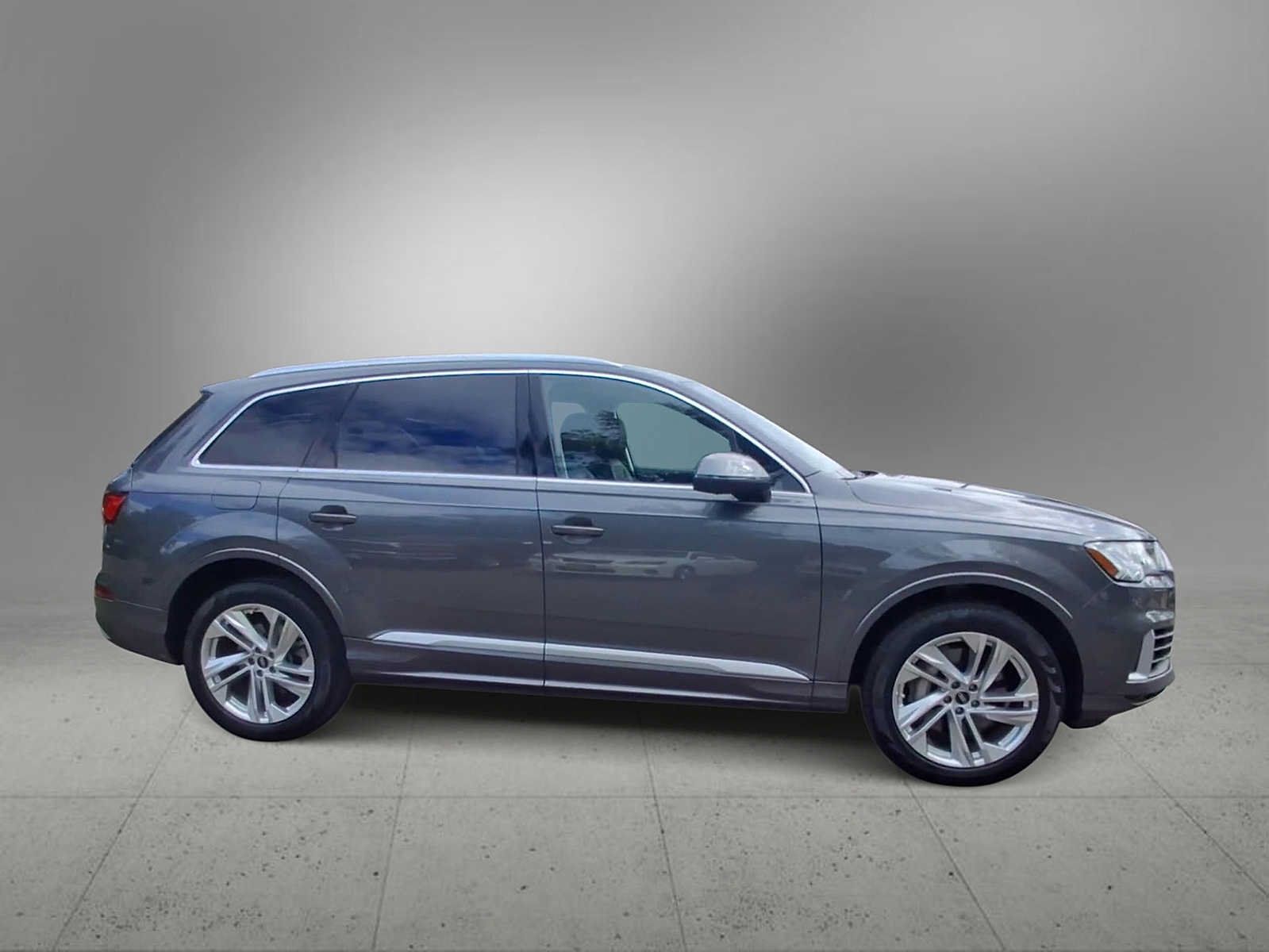 Used 2023 Audi Q7 3.0T Premium AWD/4WD image 9