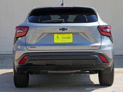 Used 2024 Chevrolet Trax RS w/ Driver Confidence Package FWD image 10