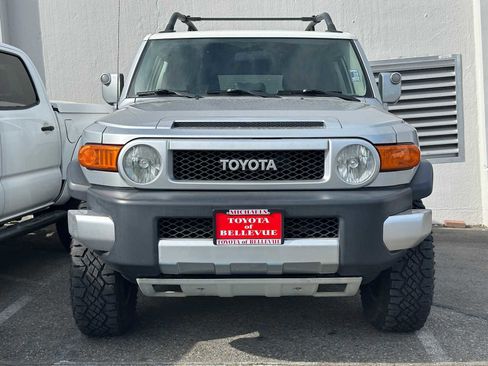 Used 2007 Toyota FJ Cruiser 4WD image 2