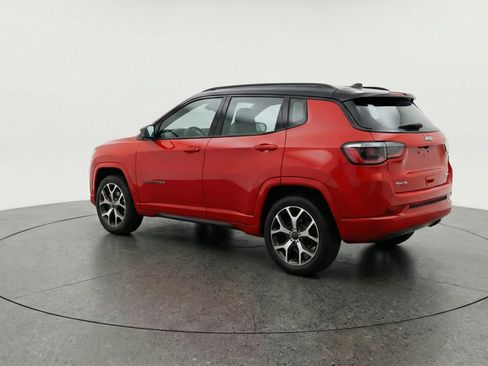 Used 2025 Jeep Compass Limited AWD/4WD image 6
