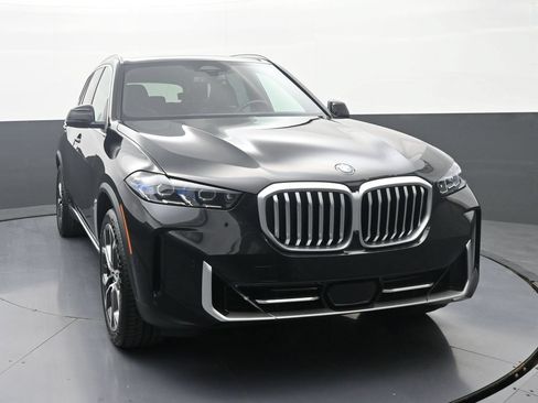Used 2026 BMW X5 xDrive40i AWD/4WD image 2