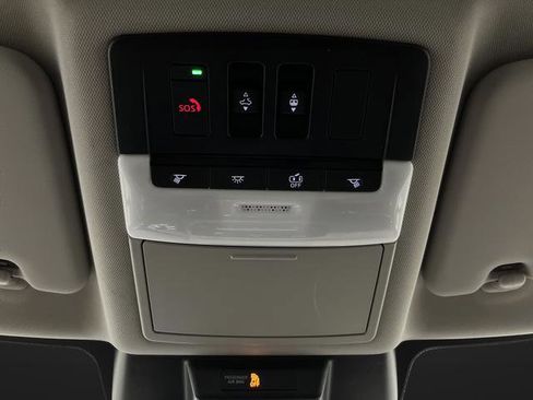 Used 2023 Nissan Rogue SL w/ SL Premium Package image 26