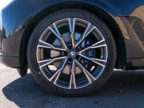 Used 2020 BMW X7 xDrive50i AWD/4WD image 10