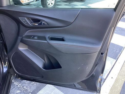 Used 2022 Chevrolet Equinox RS w/ LPO, Floor Liner Package FWD image 23