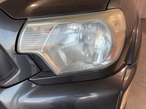 Used 2013 Toyota Tacoma PreRunner image 2