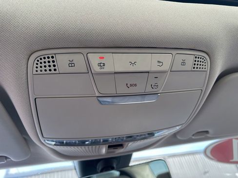 Used 2021 Mercedes-Benz C 300 Sedan image 17