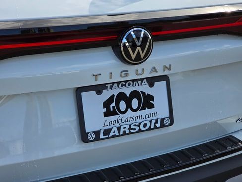 New 2025 Volkswagen Tiguan S image 14
