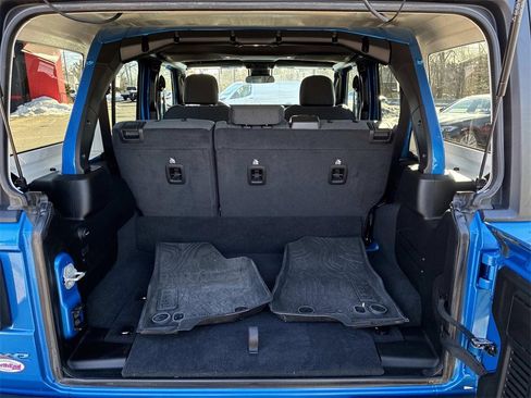 Used 2024 Jeep Wrangler Unlimited w/ Convenience Group image 11