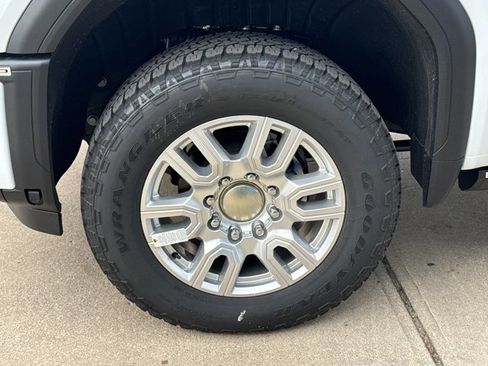 New 2026 GMC Sierra 3500 Denali w/ Denali Reserve Package image 17