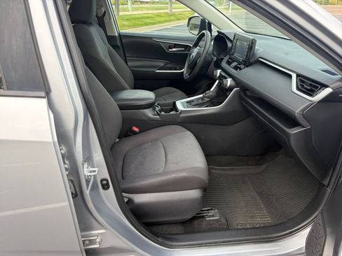 Used 2021 Toyota RAV4 XLE w/ Convenience Package AWD/4WD image 34