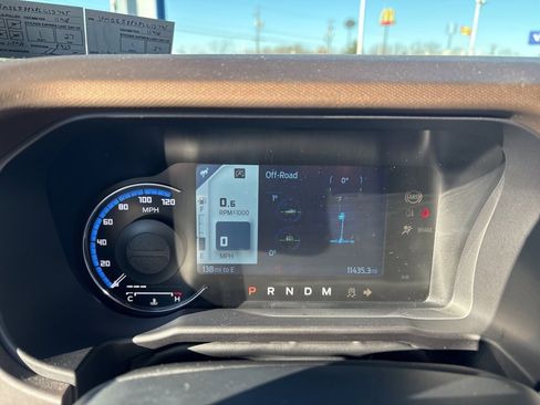 Used 2023 Ford Bronco Outer Banks w/ Sasquatch Package image 18