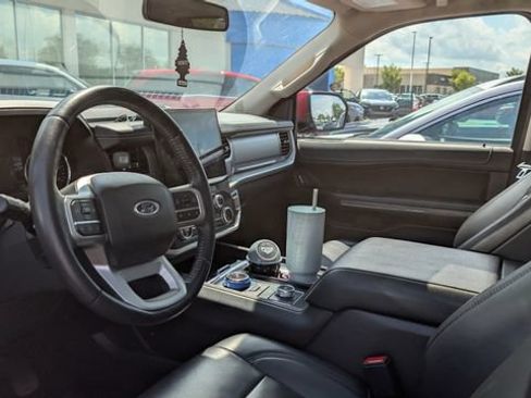 Used 2022 Ford Expedition Max XLT AWD/4WD image 5