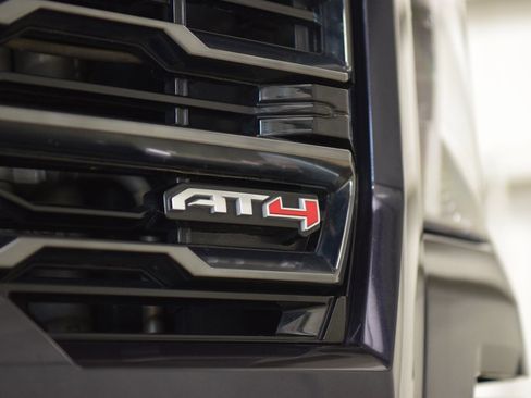 Used 2024 GMC Sierra 2500 AT4 w/ AT4 Premium Plus Package image 13