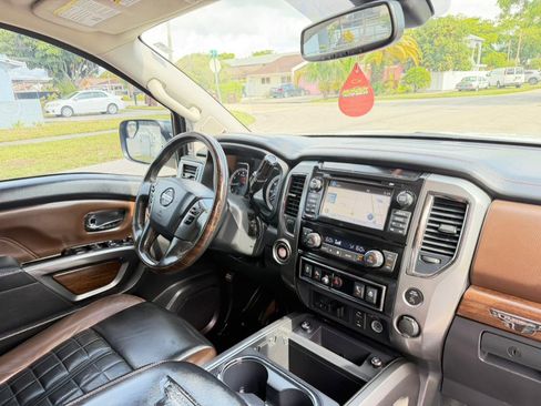 Used 2017 Nissan Titan Platinum Reserve RWD image 47
