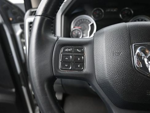 Used 2018 RAM 1500 Big Horn image 32