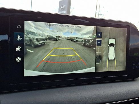 Certified 2023 Hyundai Palisade Limited w/ Cargo Package image 19