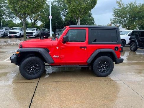 Certified 2018 Jeep Wrangler Sport AWD/4WD image 5