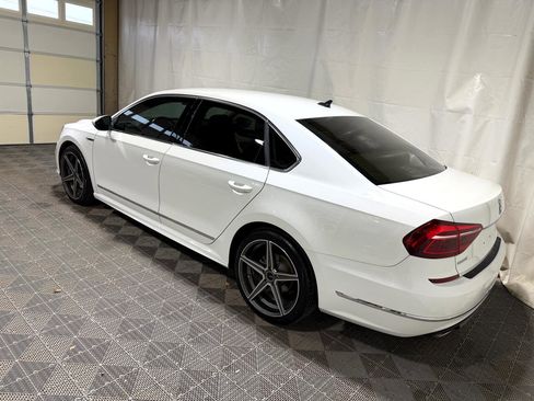 Used 2017 Volkswagen Passat 1.8T R-Line image 4