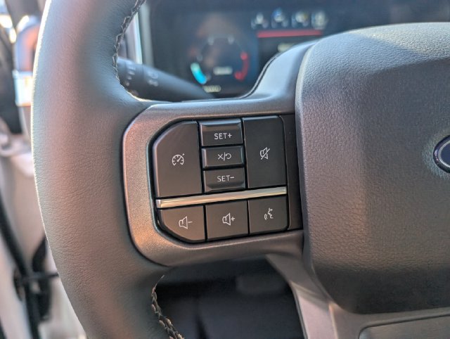 New 2027 Ford F350 Lariat w/ Black Appearance Package AWD/4WD image 17