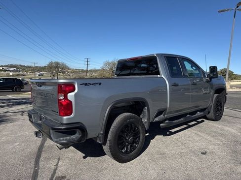 Used 2026 Chevrolet Silverado 2500 Custom w/ Custom Value Package image 5