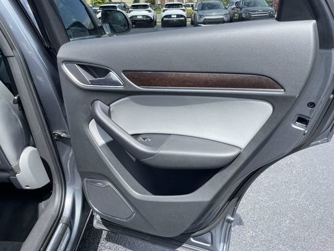Used 2016 Audi Q3 2.0T Prestige w/ Prestige Package AWD/4WD image 24