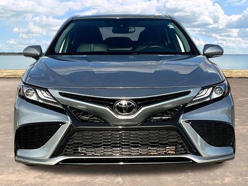 Used 2021 Toyota Camry XSE image 2