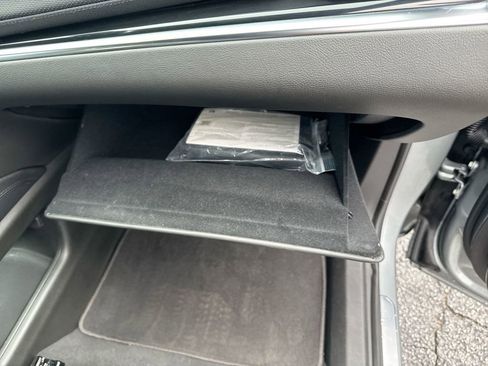 Used 2024 Cadillac XT6 Luxury image 36