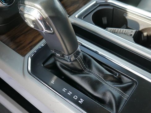 Used 2019 Ford F150 Lariat w/ Equipment Group 502A Luxury image 42