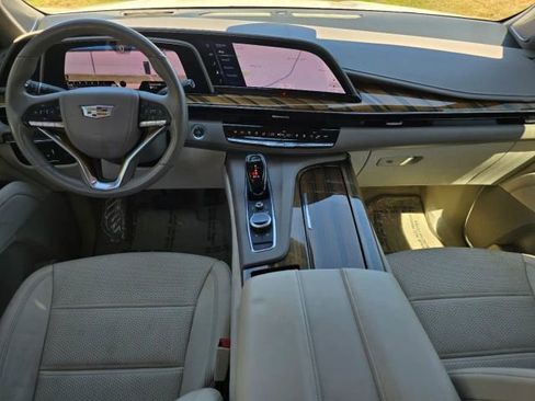 Used 2021 Cadillac Escalade Sport Platinum RWD image 8