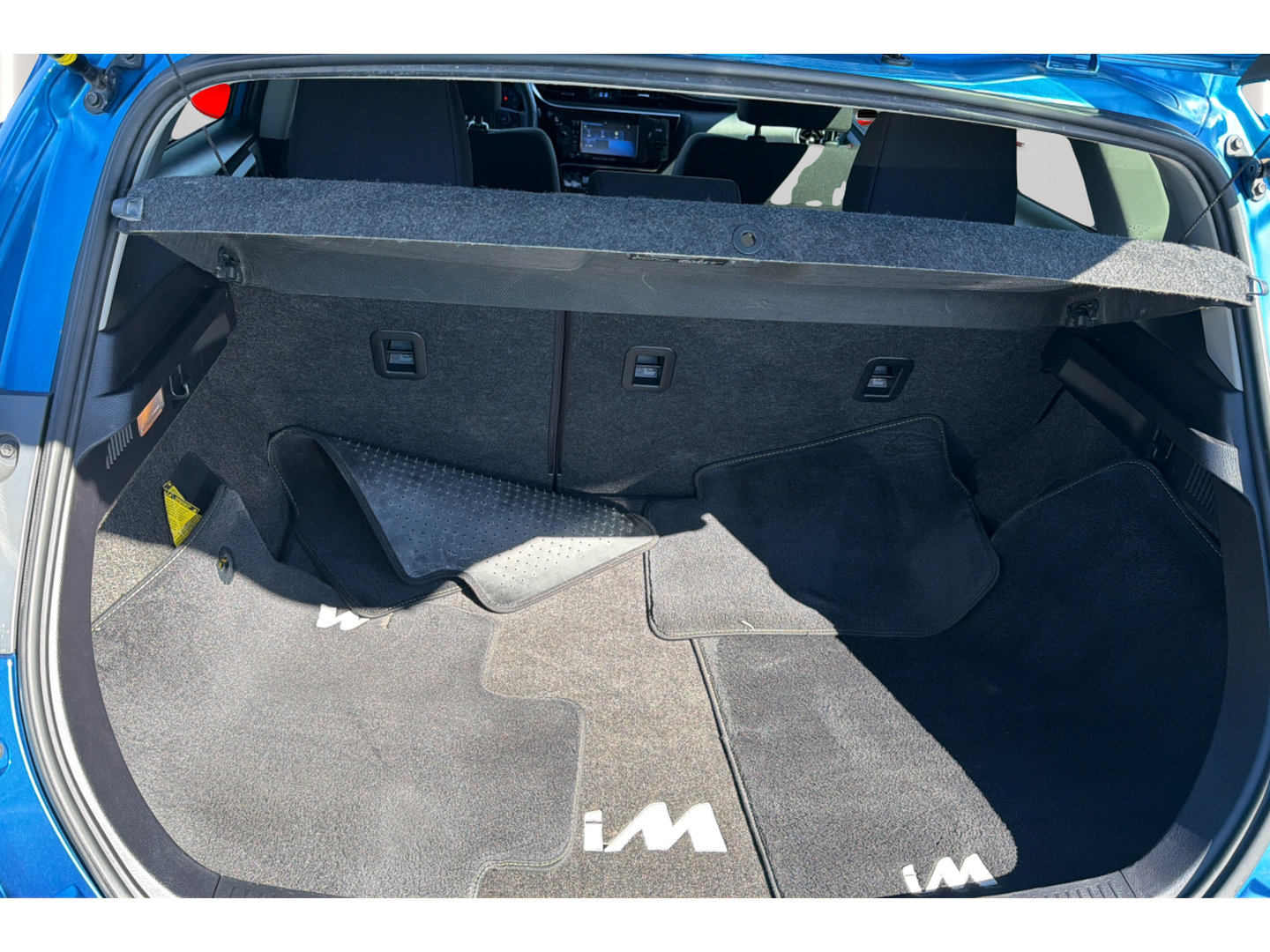 Used 2017 Toyota Corolla iM w/ Carpet Mat Package FWD image 22