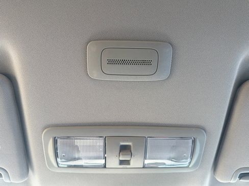 Used 2023 Nissan Frontier S w/ Technology Package image 31