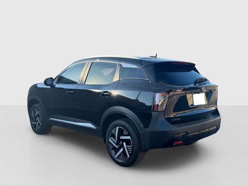 New 2026 Nissan Kicks SV FWD image 3