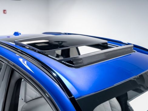 Used 2025 BMW X5 M60i w/ Climate Comfort Package image 65